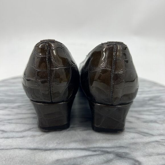 Magdesians California Heels Womens 5.5 Bronze Croc Embossed Closed Toe Career - Picture 9 of 11